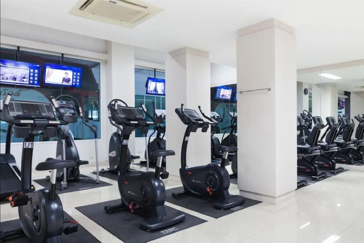 A2 Hotel Bangkok Bagian luar foto