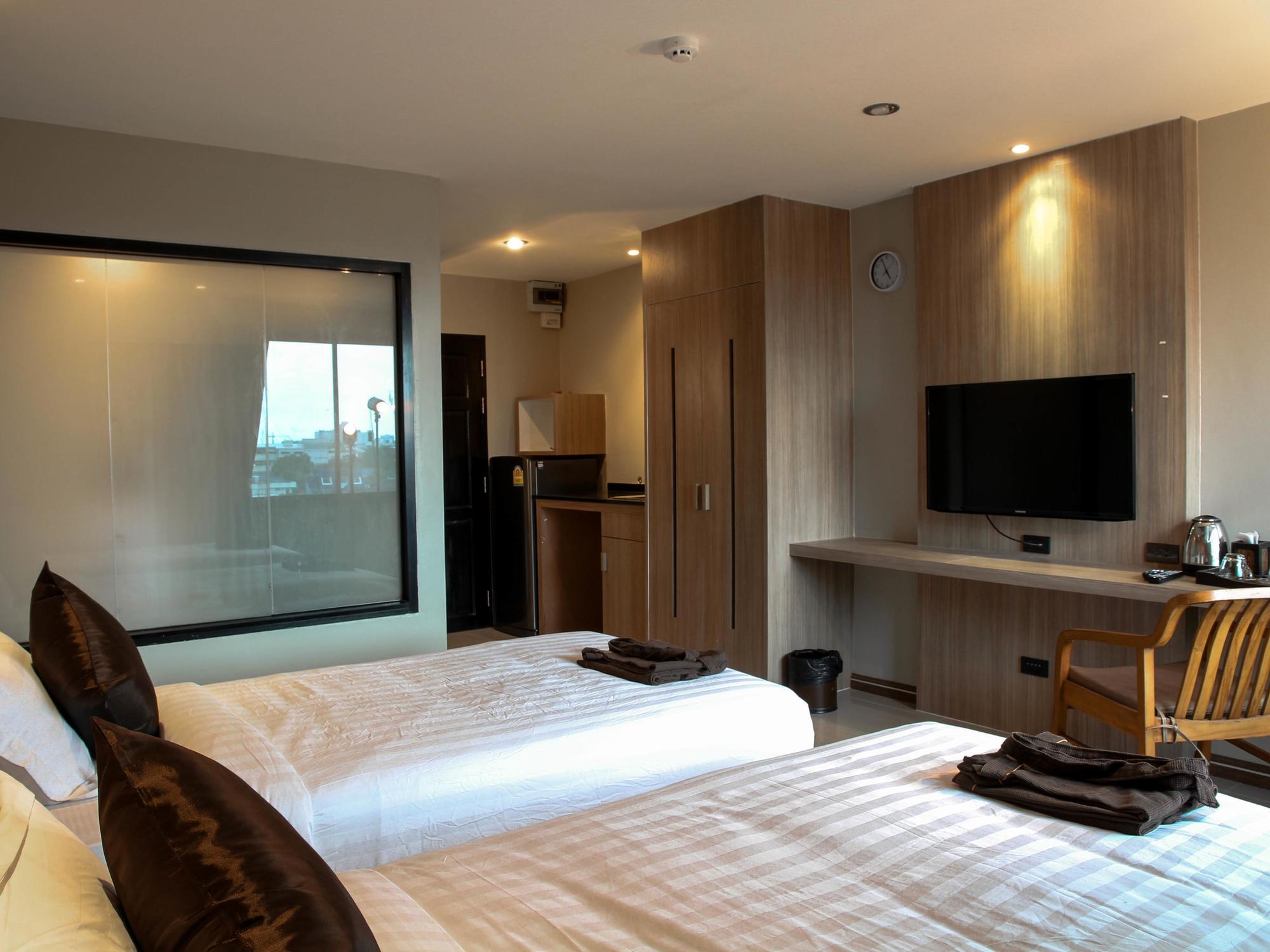 A2 Hotel Bangkok Bagian luar foto