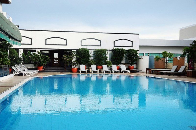 A2 Hotel Bangkok Bagian luar foto